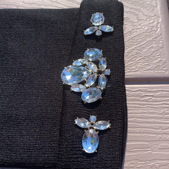 New Women’s Black Gemmed Beanie - Picture 4 of 7